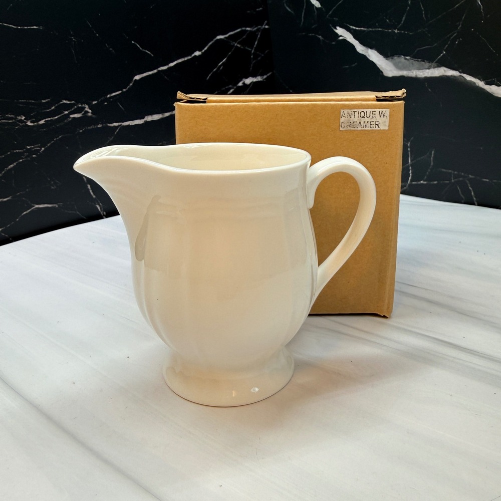 Mikasa Ultima+ HK400 Antique White Creamer Fine China Ribbed Pitcher
